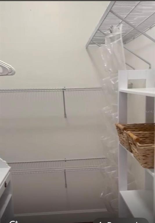 Building Photo - 628 Basingstoke Ct