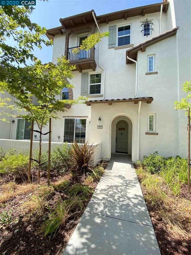 Foto principal - 1034 S Monarch Rd