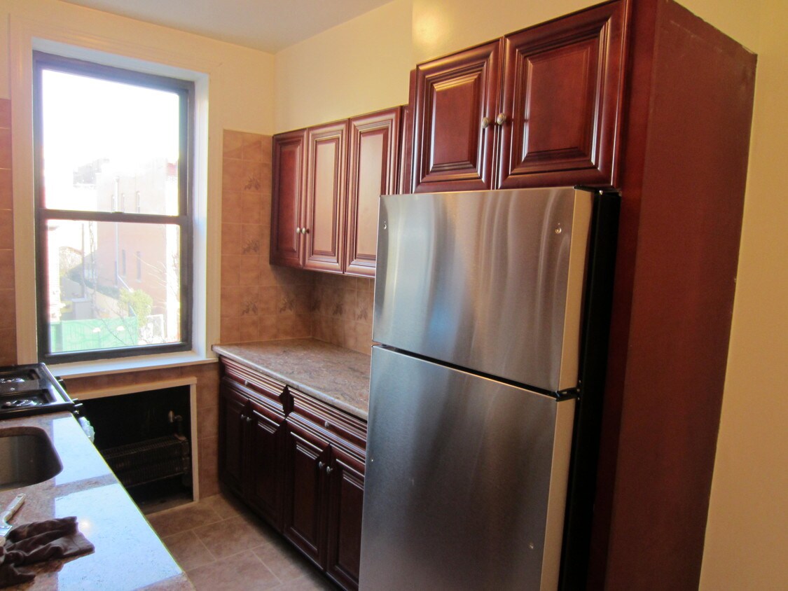 Foto principal - 35-03 29th St