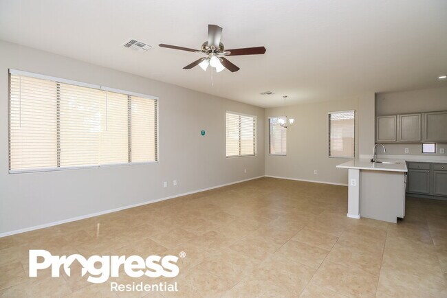 Foto del edificio - 3357 E Powell Way