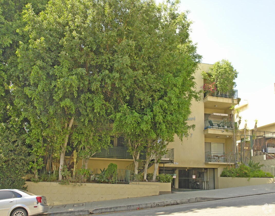 Foto del edificio - Peer Manor