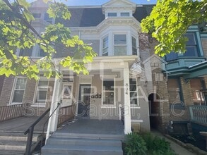Building Photo - 834 E Philadelphia St