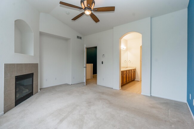 Building Photo - 11246 Osage Cir
