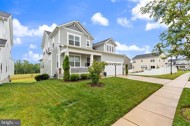 Building Photo - 4378 Shakespeare Cir
