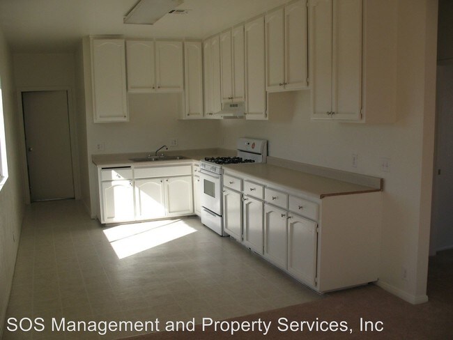 Foto del edificio - 4 br, 2 bath Apartment - 121 East 2nd Street