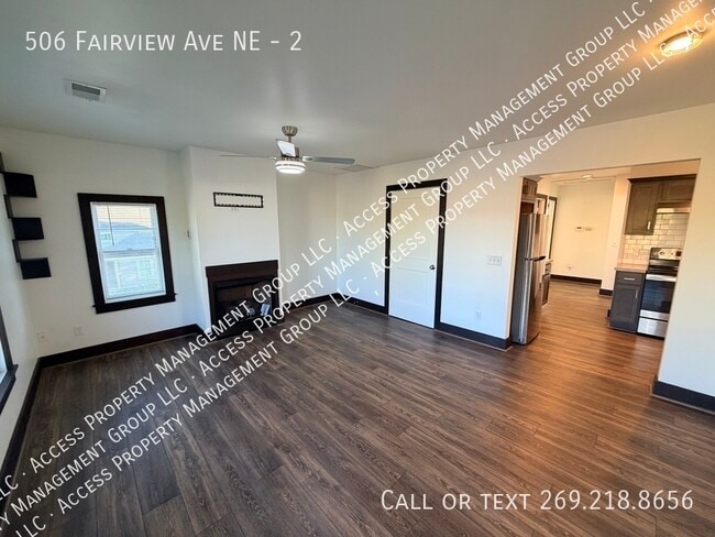 Building Photo - 506 Fairview Ave NE