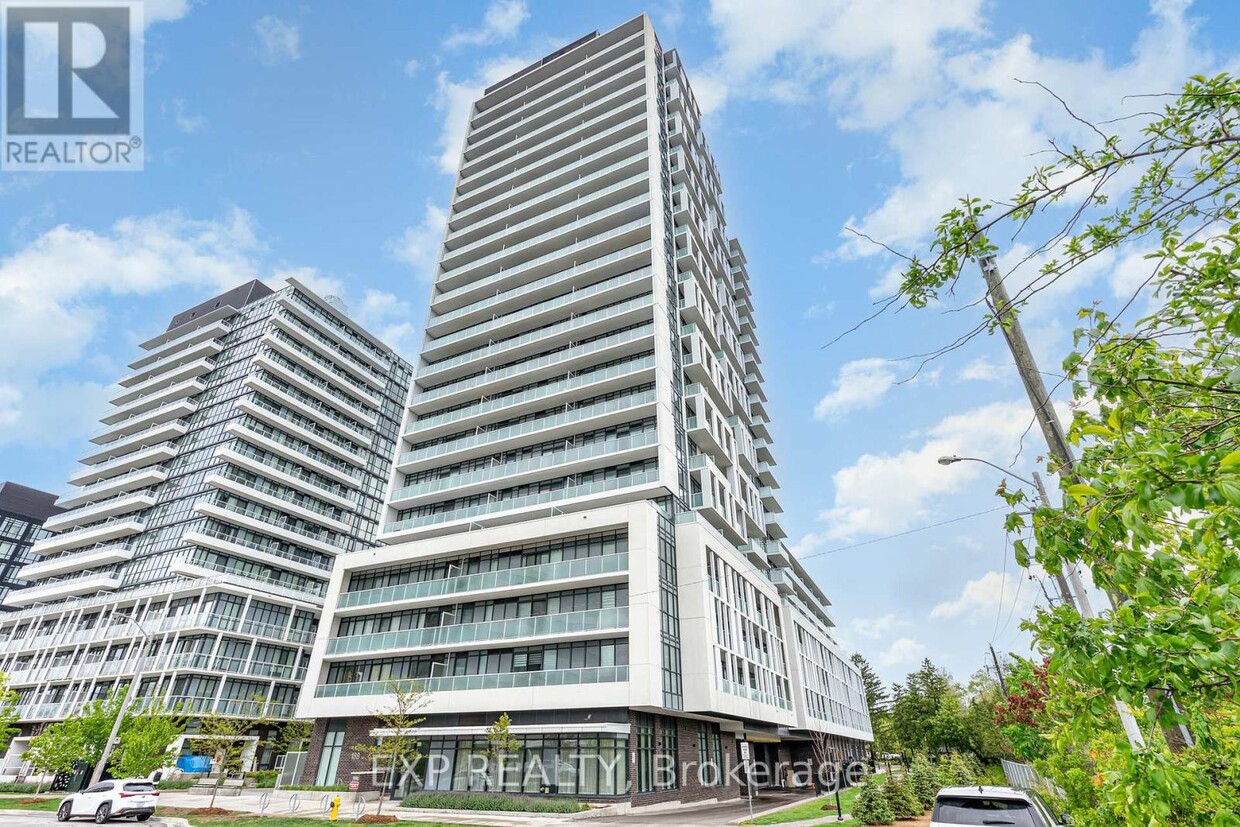 Photo principale - 188-188 Fairview Mall Dr
