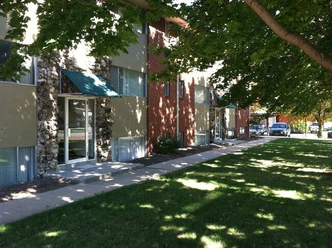 Building Photo - 9032 Ohio St