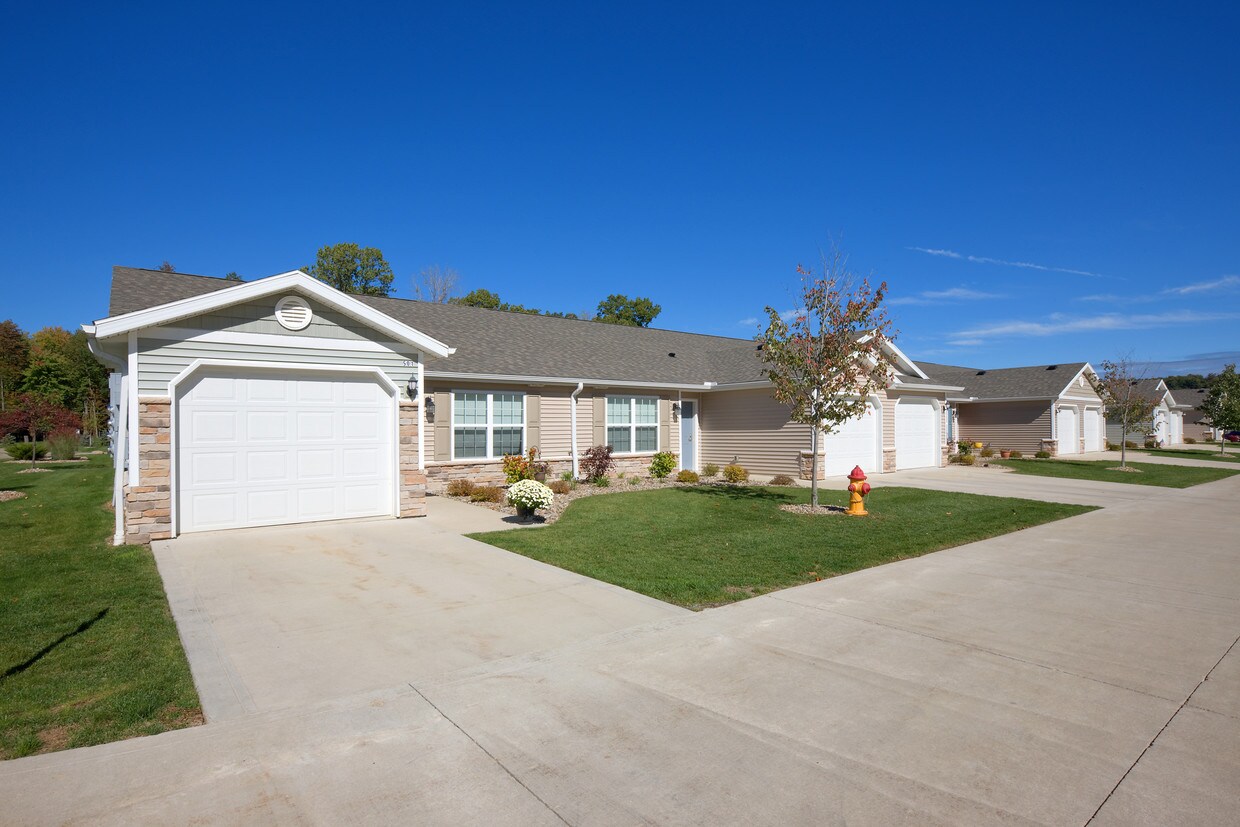 Waterstone Landing by Redwood Rentals Pickerington, OH