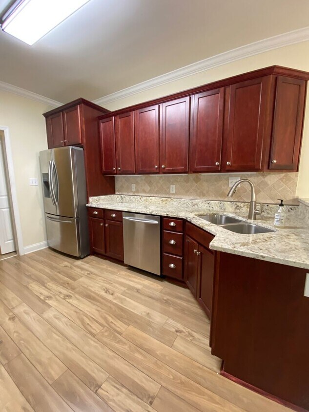 Primary Photo - OCONEE COUNTY Beautiful 2 bedroom 2 bath t...