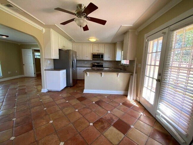 Foto del edificio - 5511 Manor Rd