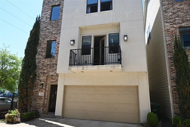 Foto del edificio - 1728 Live Oak St