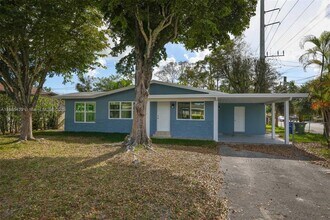 Building Photo - 832 NW 28th St
