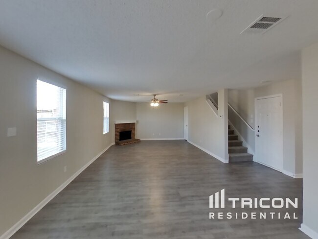 Building Photo - 4016 Foxhound Ln