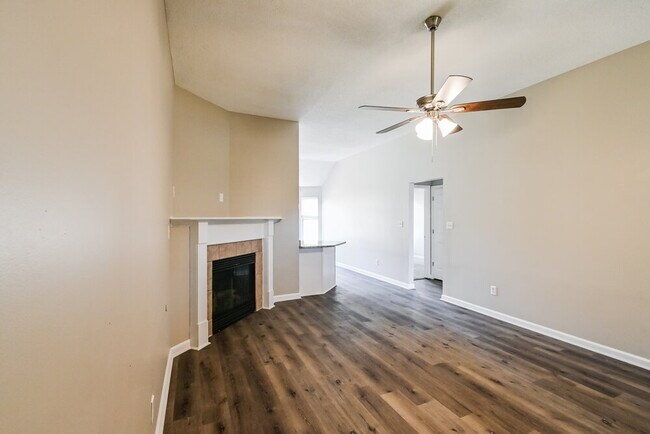 Building Photo - 9043 William Paul Dr