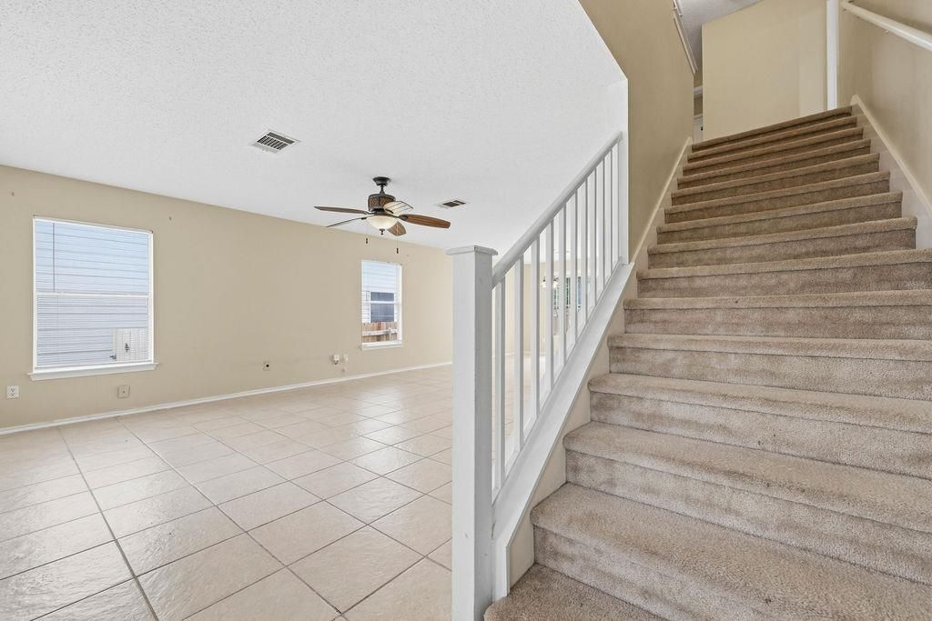 Foto del edificio - 1109 Bradbury Ln