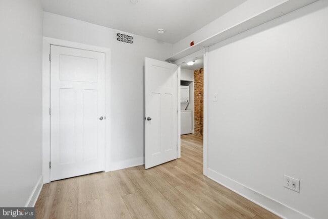 Building Photo - 651 N 33rd St