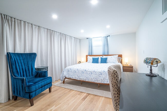 Building Photo - 176 Palmer Ave