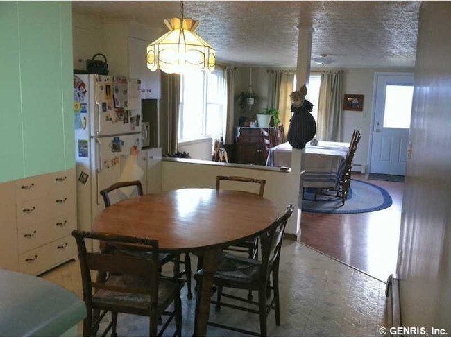 Foto del edificio - 5483 Groveland Rd