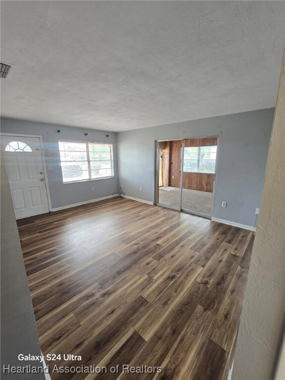 Building Photo - 502 W Hal McRae Blvd