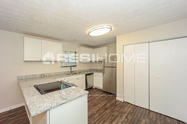 Building Photo - 6926 Apache Ln