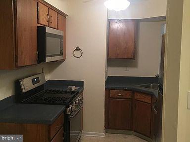Building Photo - 1124 Schmidt Ln