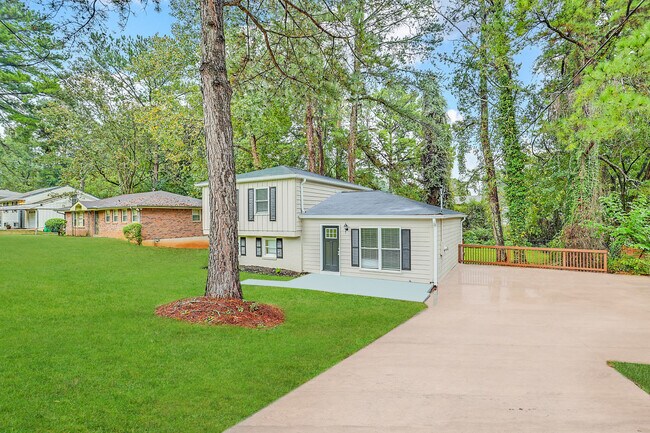 Foto del edificio - 3141 Flat Shoals Rd
