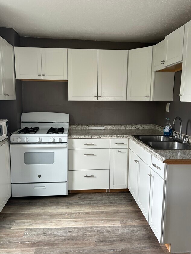 Cocina - 669 Price St