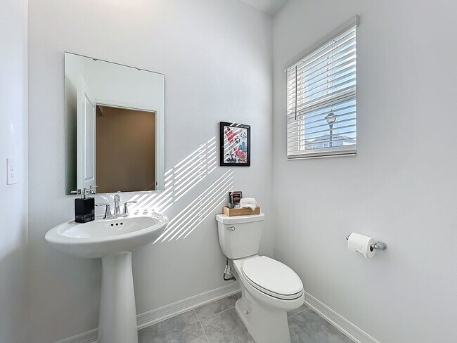 Foto del edificio - Like-New, Move-In Ready Gem in Kelly Park Area of Apopka