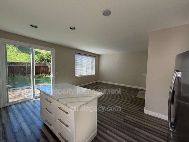 Foto del edificio - 4010 Hiller Ln