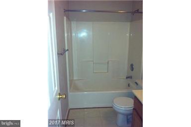 Building Photo - 2655 Avon Pl