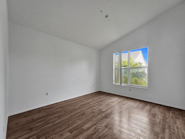 Building Photo - 2561 SW 192nd Terrace