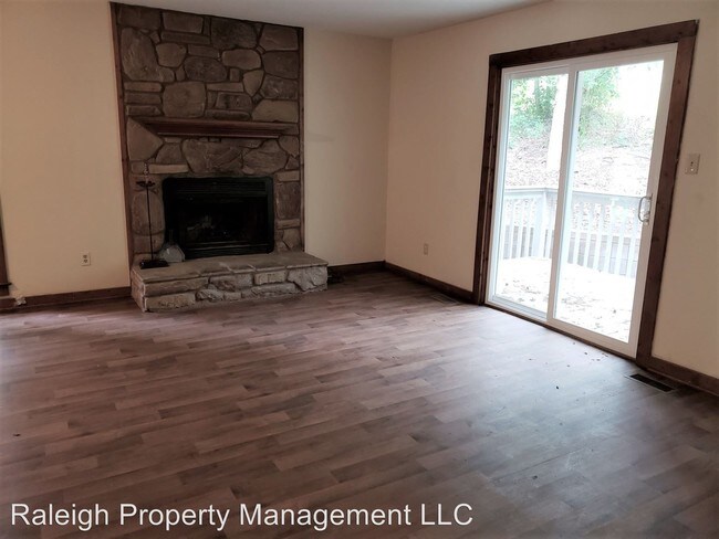 Building Photo - 5608 Thea Ln