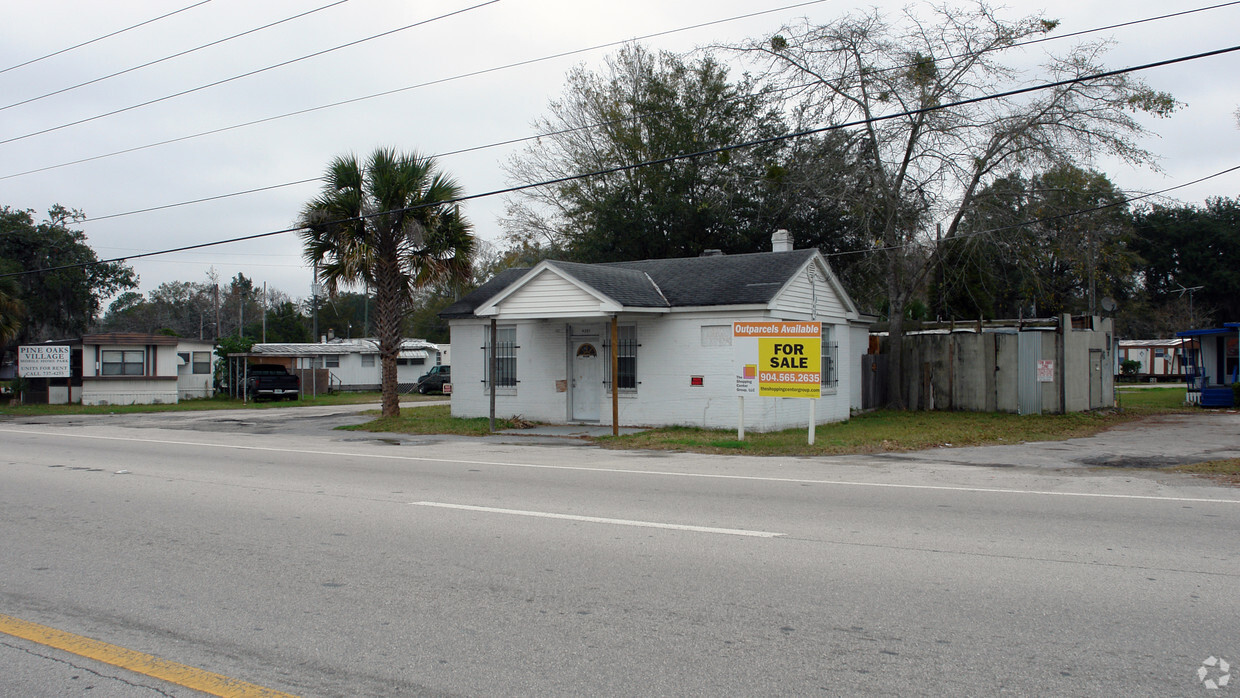 Primary Photo - Pine Oak Mobile Home Park