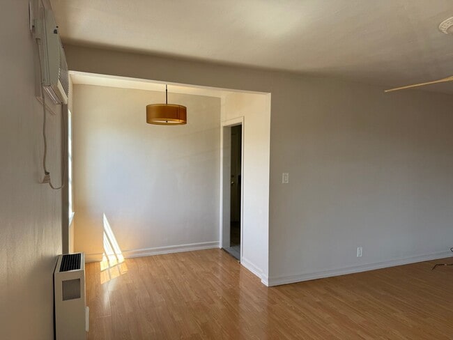 Foto del edificio - 1313 Douglas St