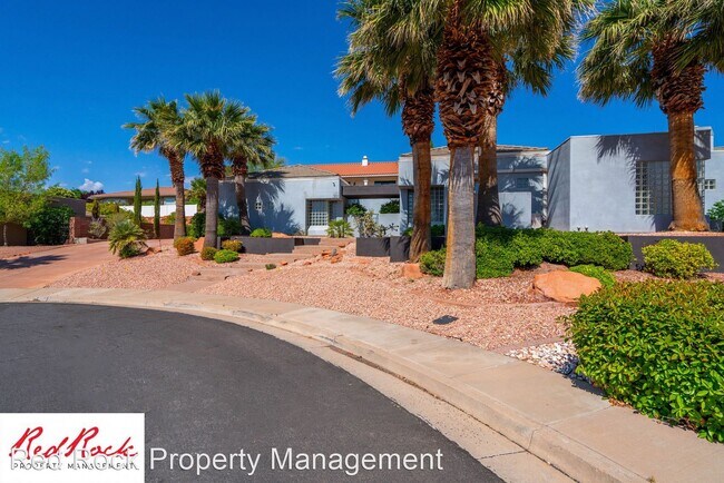 Foto del edificio - 3 br, 3.5 bath House - 301 N Fairway Circle