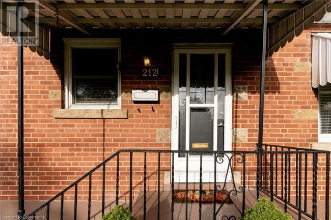 Photo du bâtiment - 212 E 32nd St