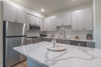Interior Photo - Urban 33
