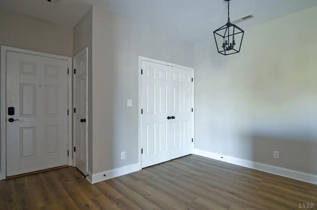 Foto del edificio - 205 Capital St