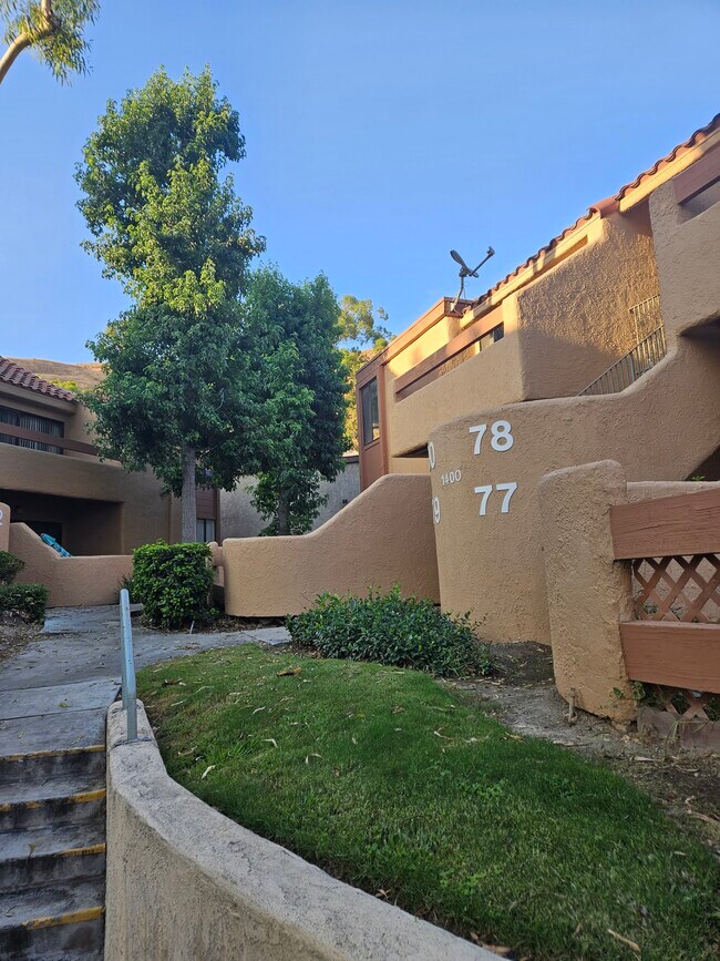 Foto del edificio - 1400 W Edgehill Rd