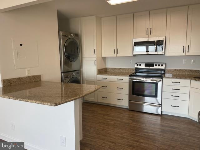 Foto del edificio - 205 Yoakum Pkwy