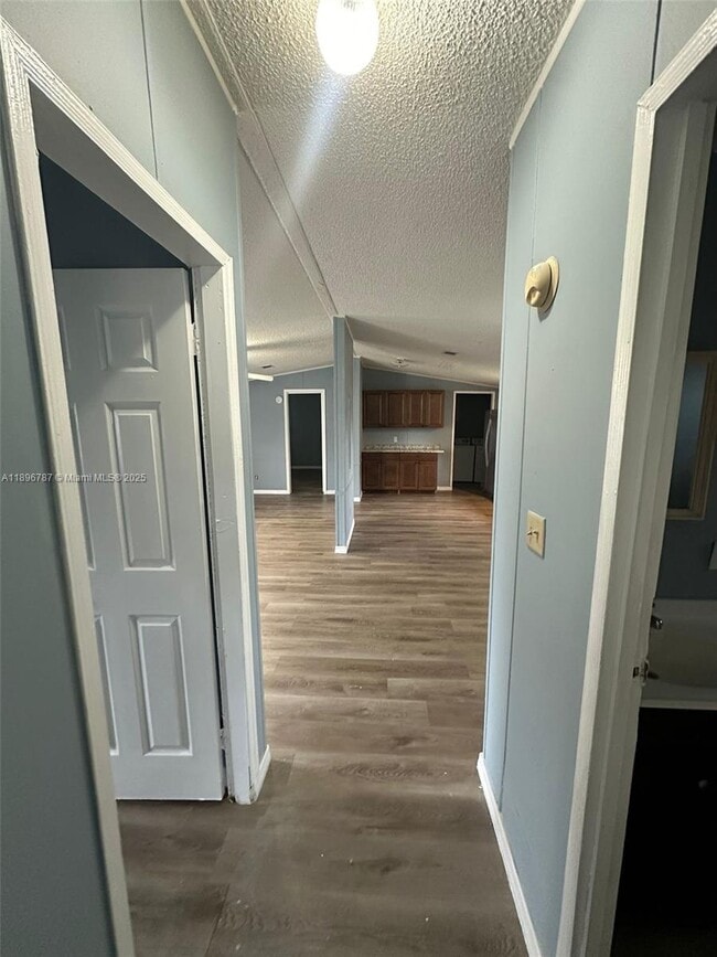 Foto del edificio - 11863 Atlantic Cir