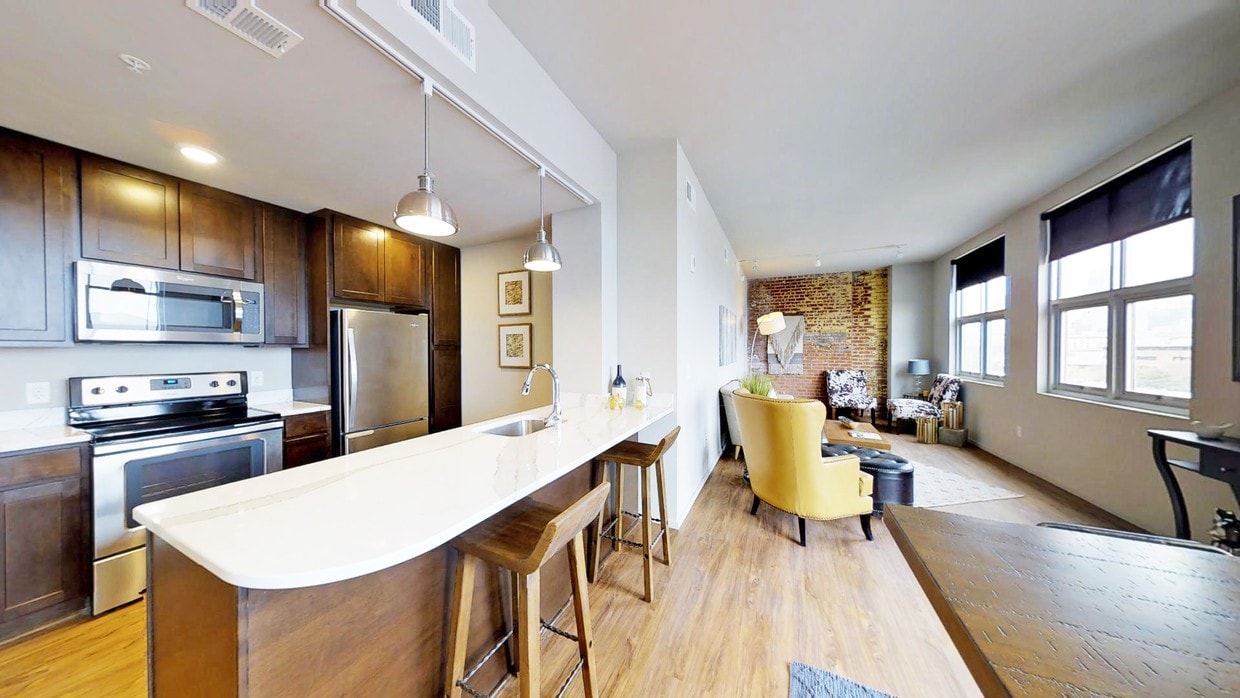Photo - Breakers Omaha Apartments