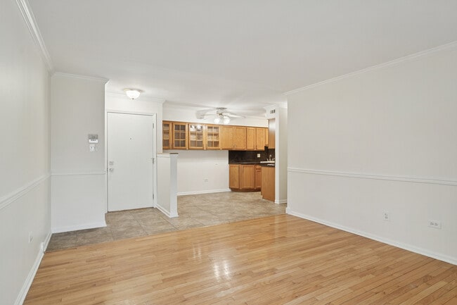 Foto del edificio - 1633 N Windsor Dr