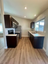 Building Photo - 2856 E Impala Ave