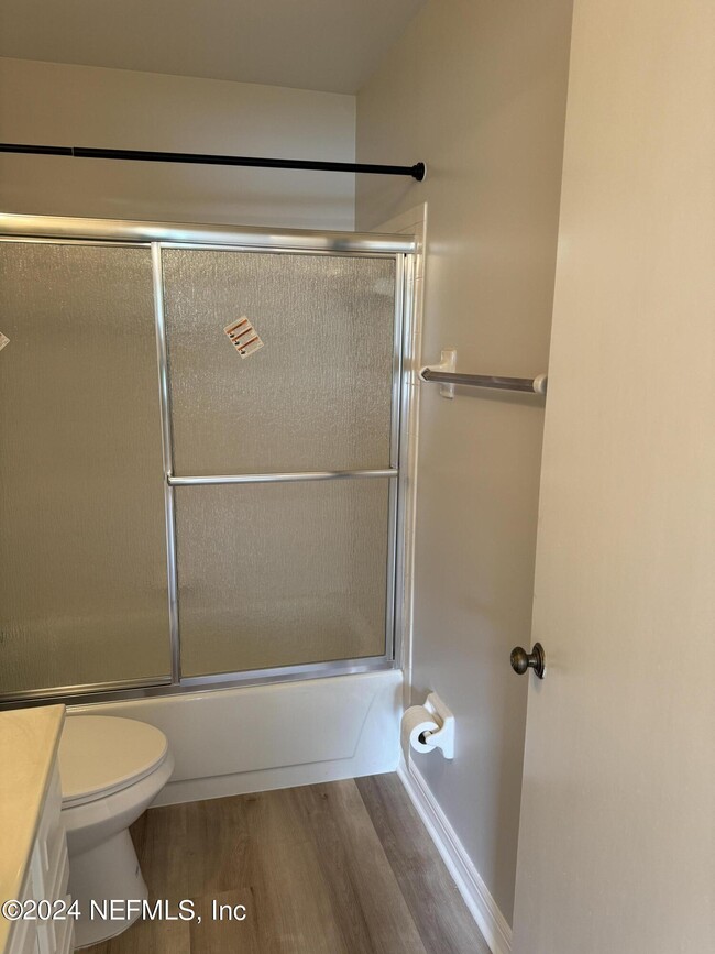 Foto del edificio - 8636 Deermoss Way W