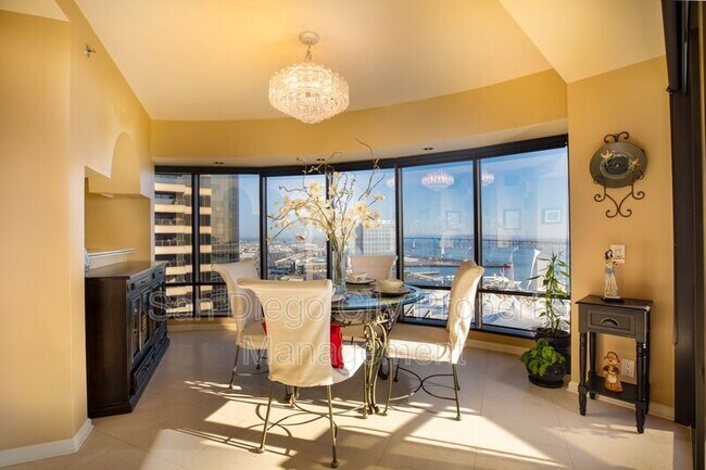 Foto del edificio - 100 Harbor Dr