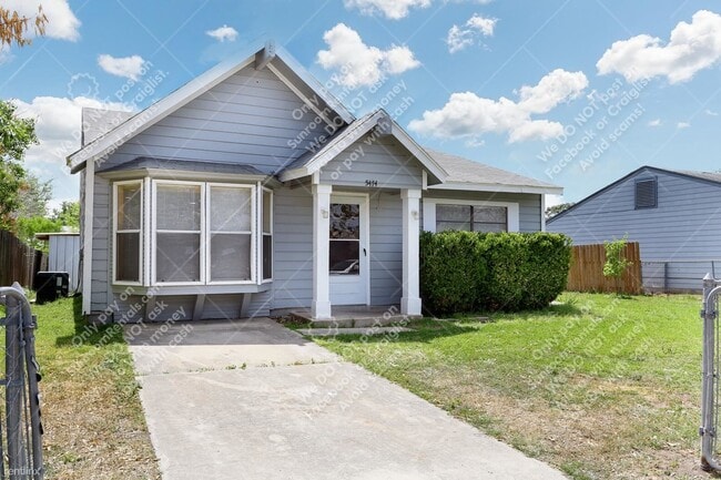 Building Photo - 3 br, 1 bath House - 5474 Seahorse Dr