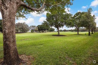 Building Photo - 11570 Briarwood Cir