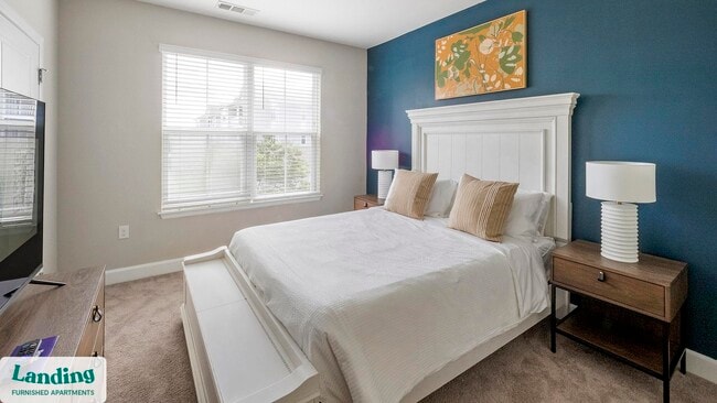 Building Photo - 195 N Creek Dr